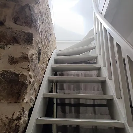 Maison Atypique Avec Jardin * 卡伦扎纳