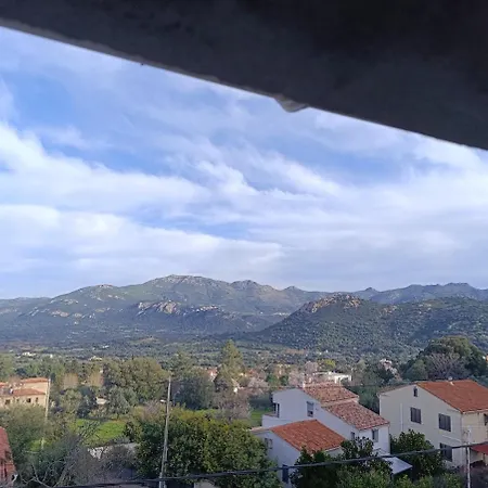 Maison Atypique Avec Jardin Casa de Férias Calenzana