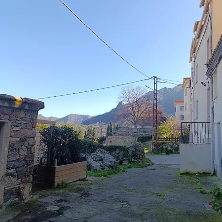 Casa vacanze Maison Atypique Avec Jardin Calenzana