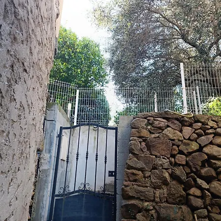 Maison Atypique Avec Jardin Holiday home Calenzana